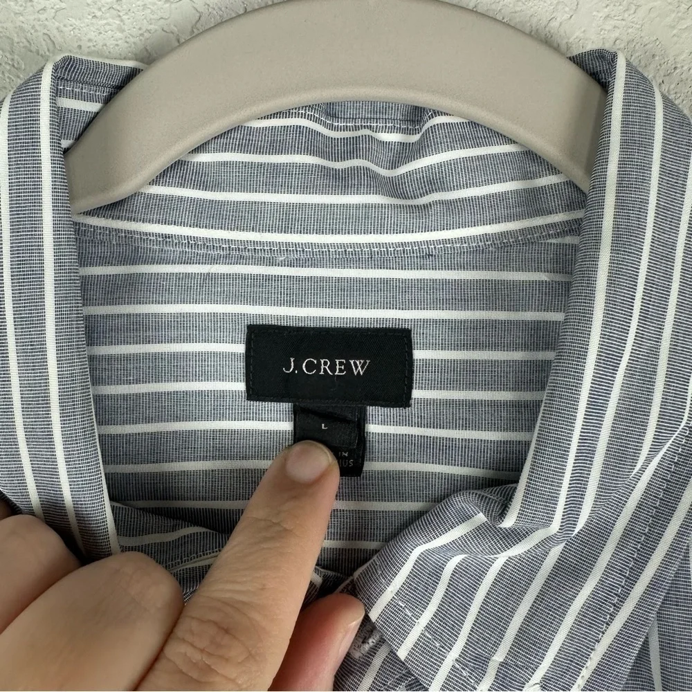 J.Crew Men’s Gray White Stripe Long Sleeve Button Up 100% Cotton Shirt Large